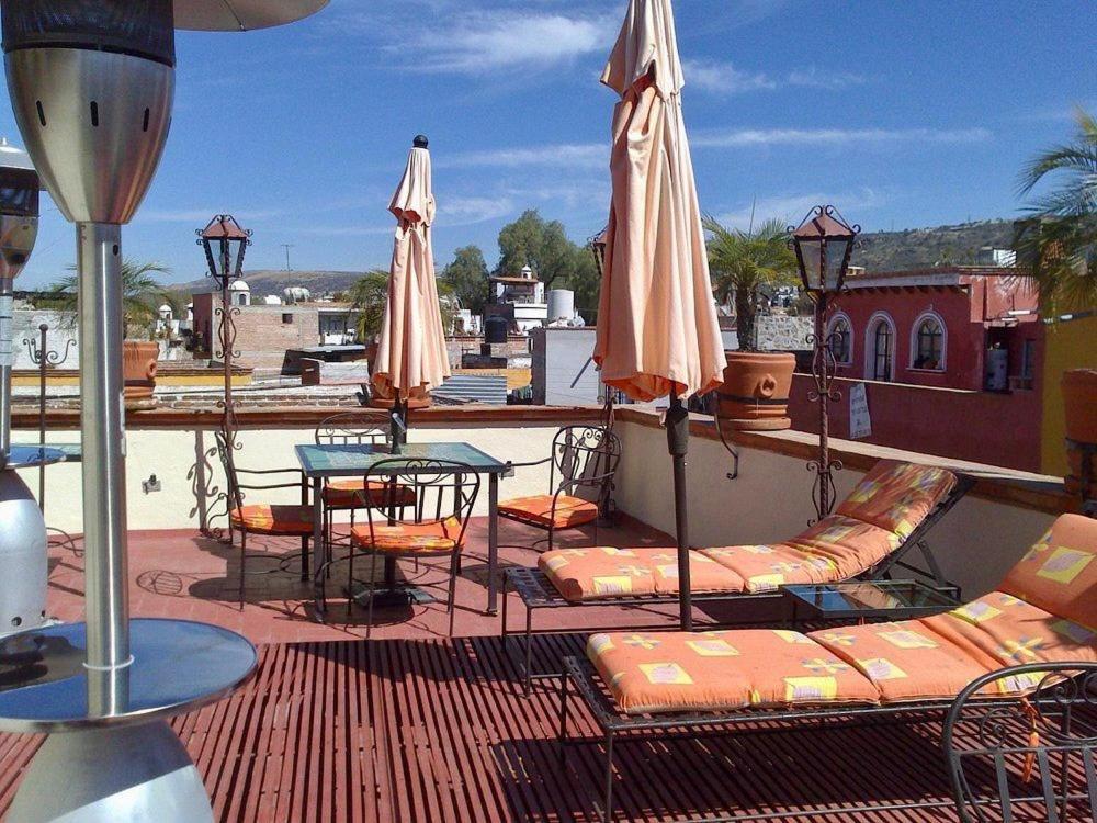 Hotel Antigua Casa De Piedra Альенде Экстерьер фото