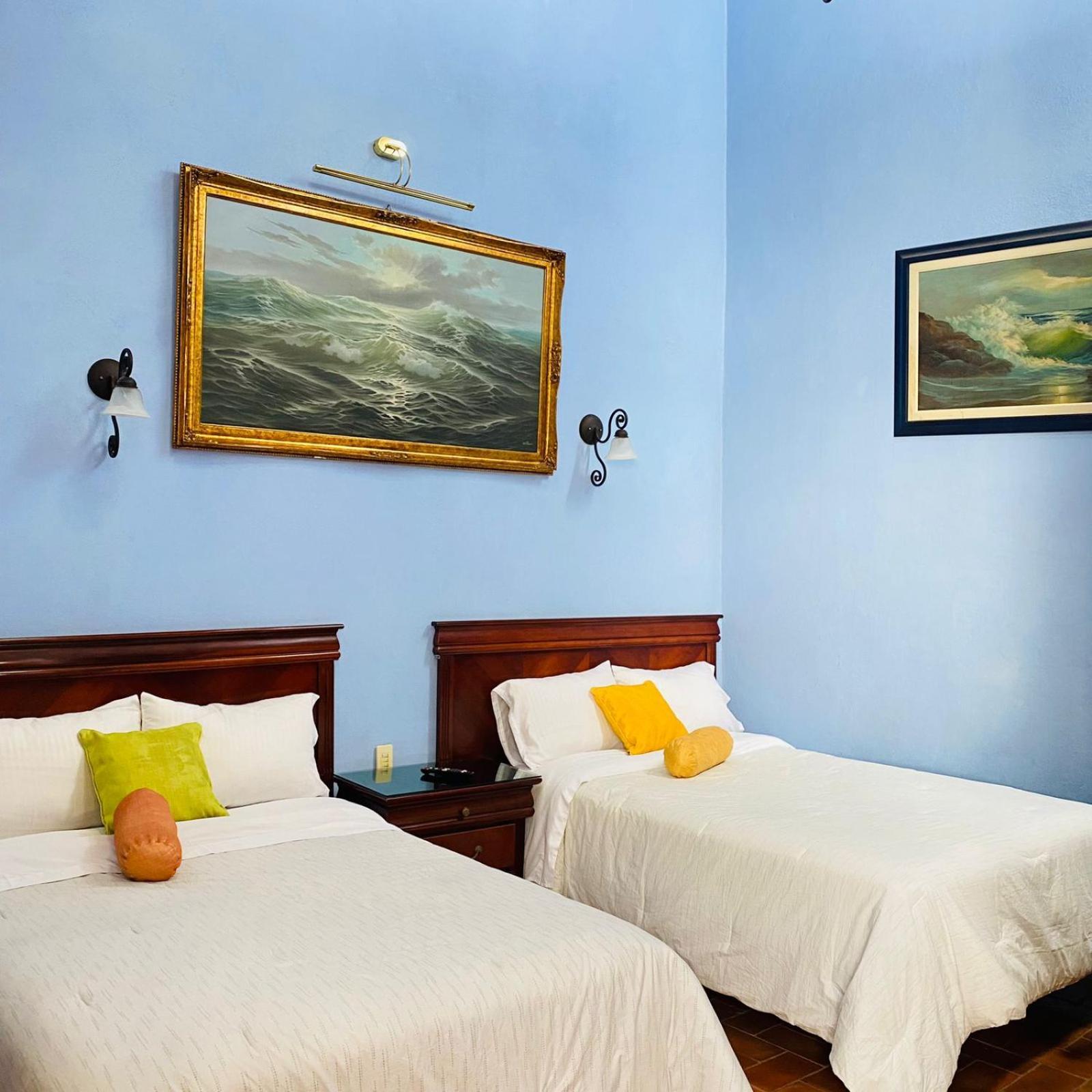Hotel Antigua Casa De Piedra Альенде Экстерьер фото